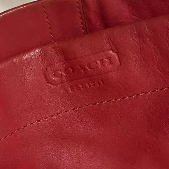 Coach - Picture 6 of 10